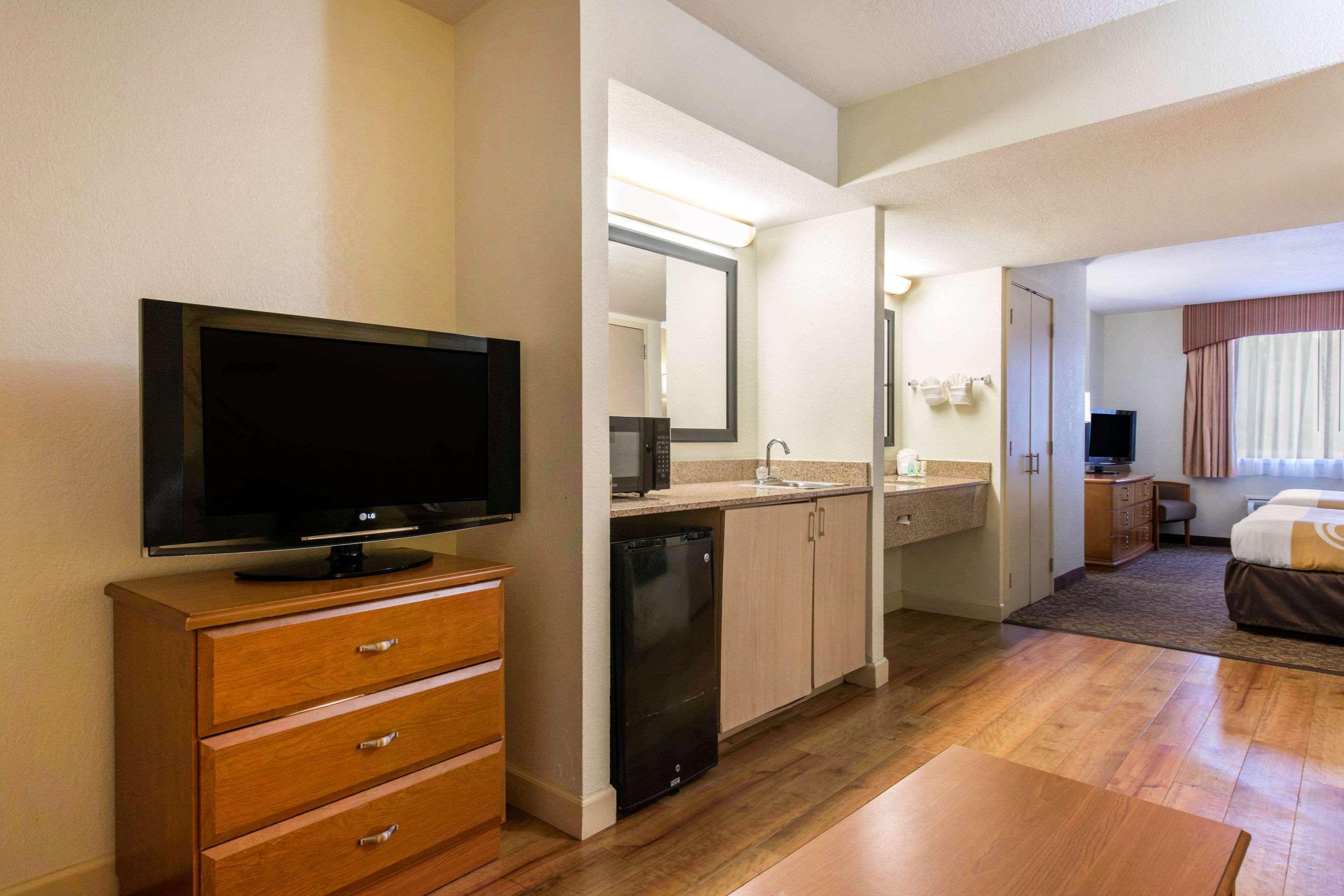 Quality Inn & Suites Near The Theme Parks Orlando Ngoại thất bức ảnh