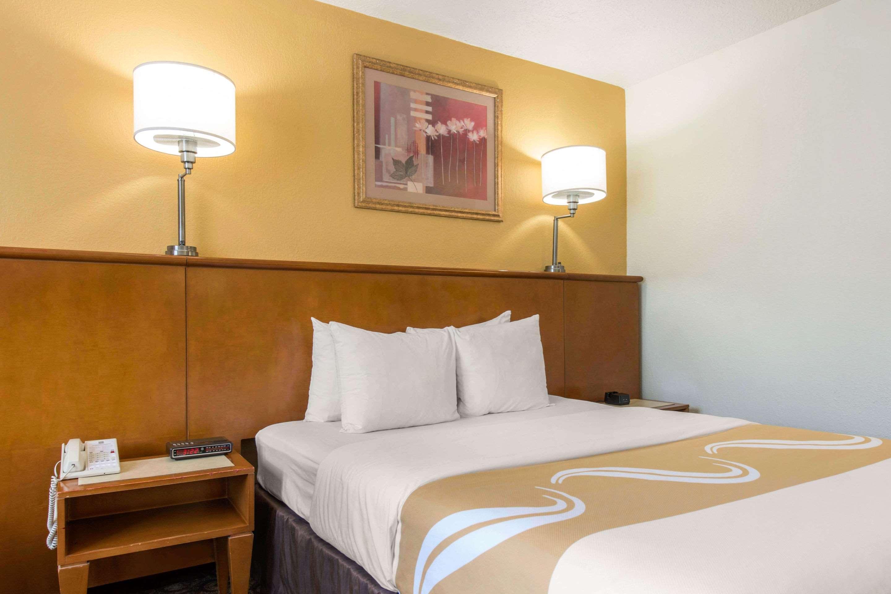Quality Inn & Suites Near The Theme Parks Orlando Ngoại thất bức ảnh