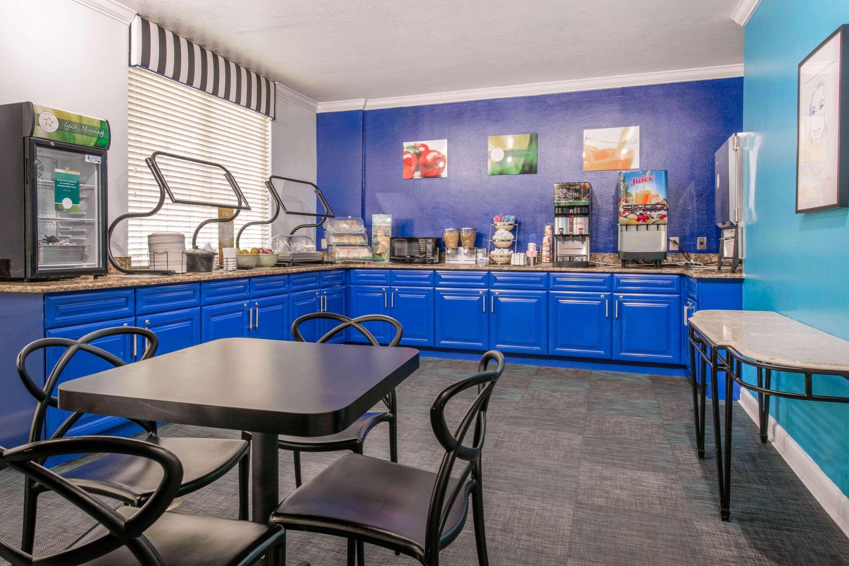 Quality Inn & Suites Near The Theme Parks Orlando Ngoại thất bức ảnh