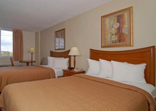 Quality Inn & Suites Near The Theme Parks Orlando Phòng bức ảnh