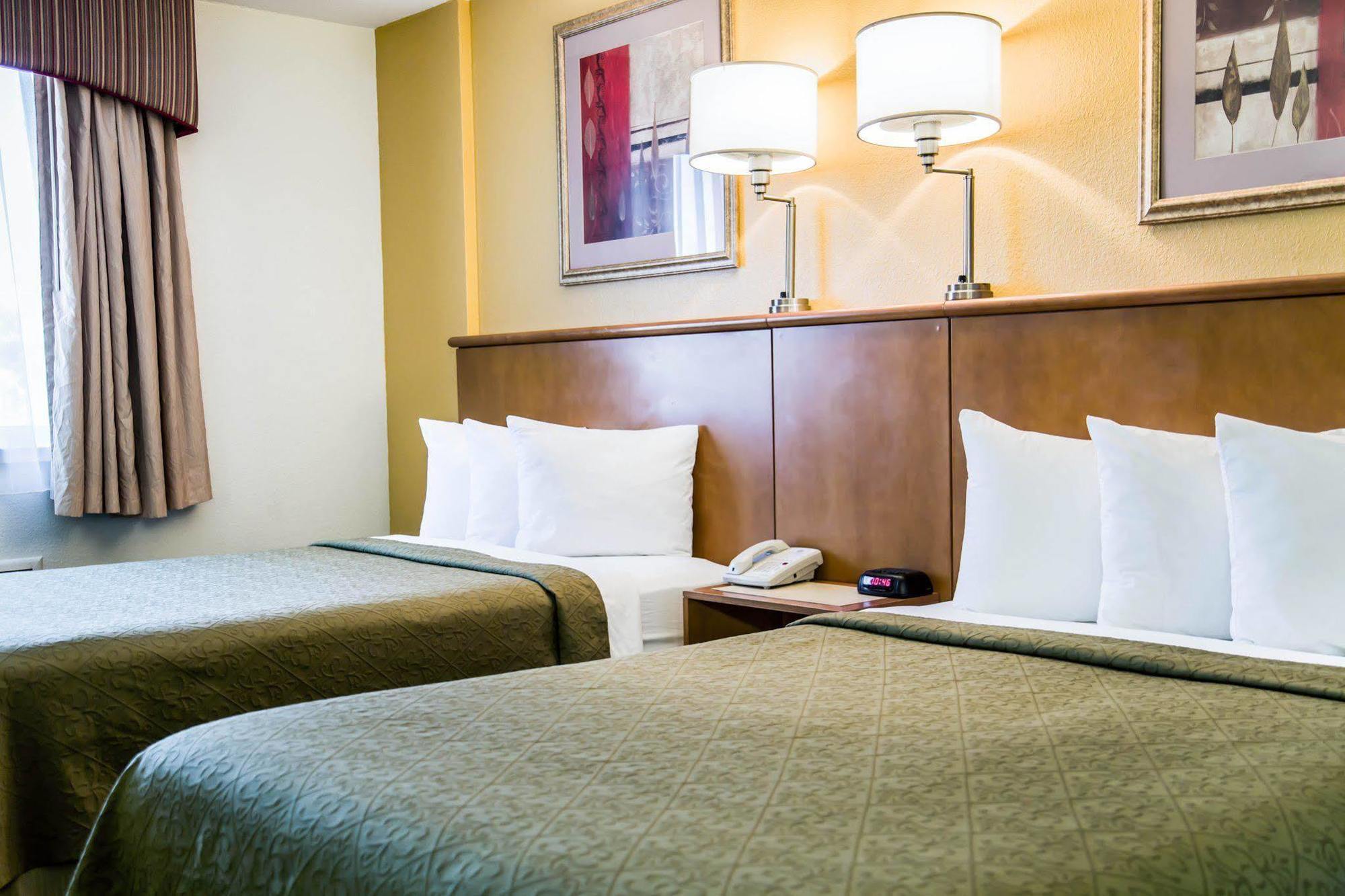Quality Inn & Suites Near The Theme Parks Orlando Ngoại thất bức ảnh